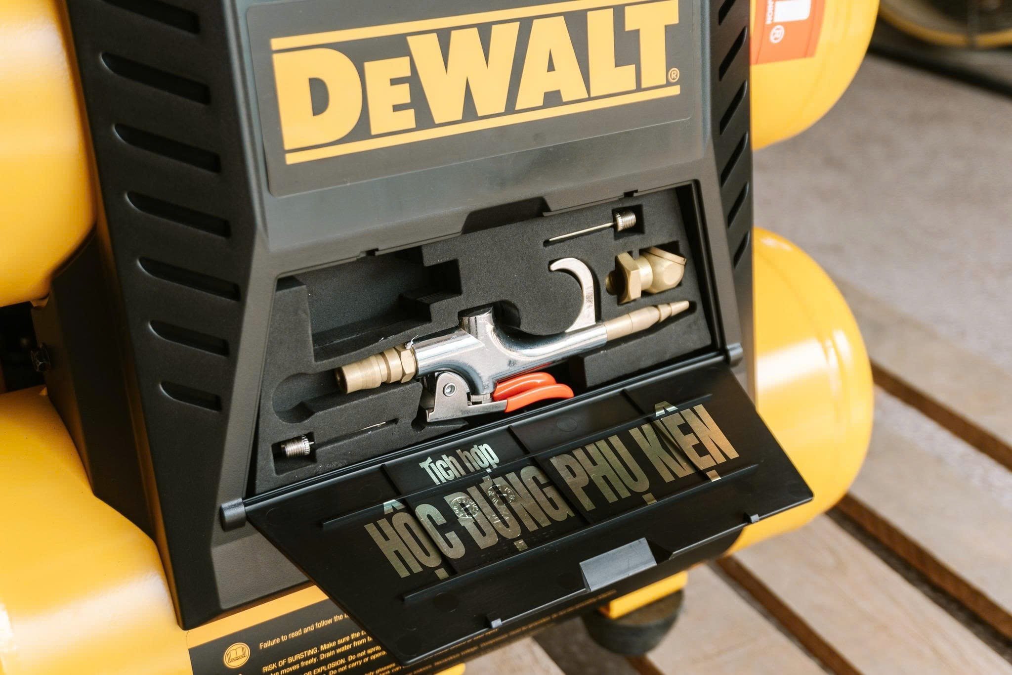MÁY NÉN KHÍ KHÔNG DẦU 17L DEWALT DXCM3321782 - Ảnh 9