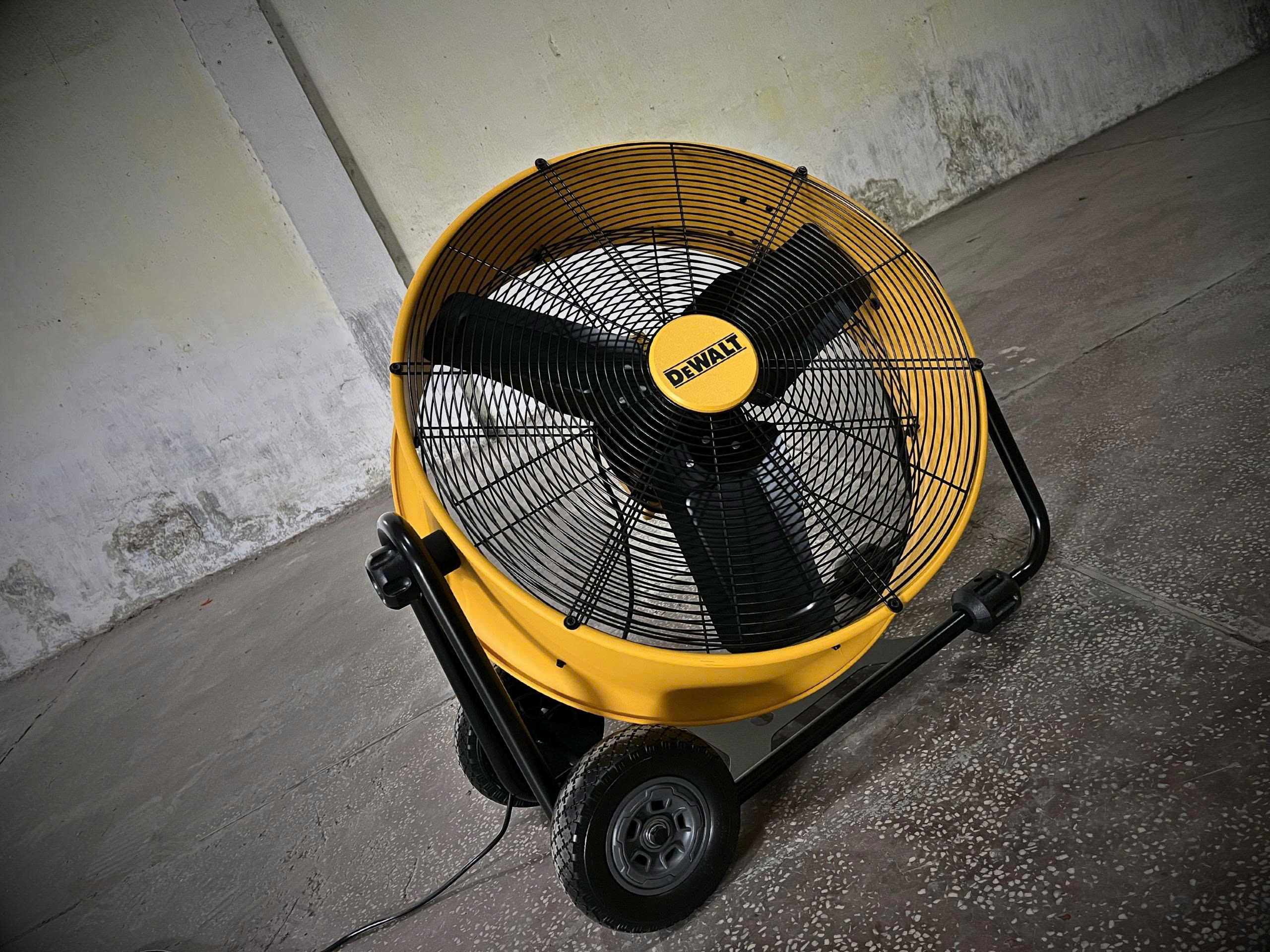 Quạt Công nghiệp Dewalt 24″ DXF2410-SEA - Ảnh 13