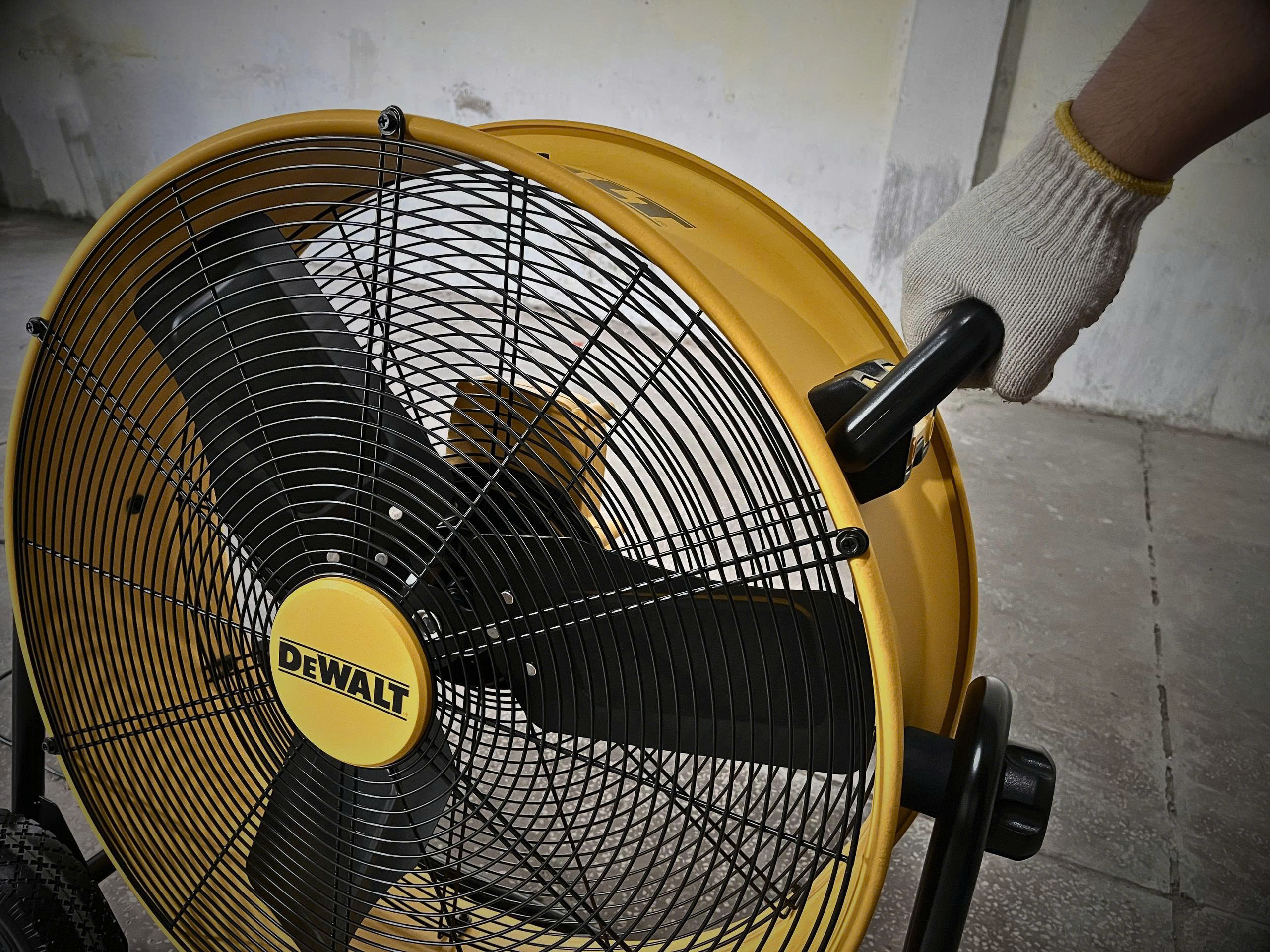 Quạt Công nghiệp Dewalt 24″ DXF2410-SEA - Ảnh 14